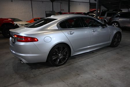 2010-Jaguar-XF-XFR-50-Supercharged-Sport-6-Speed-Shiftable-Auto_2