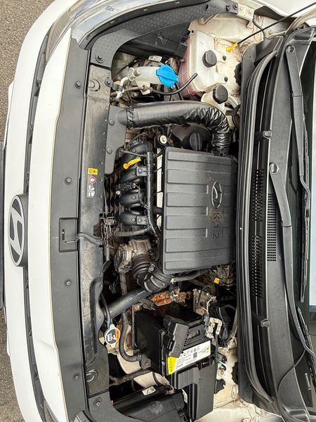 2023-Hyundai-Grand-i10-12-fluid-sedan-accident-free-bargain_9