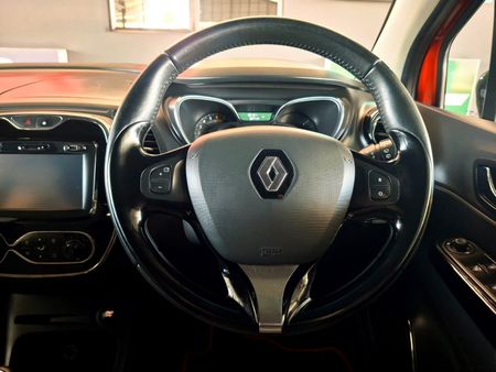 2022-Renault-Captur-900T-Dynamique-66kW_13