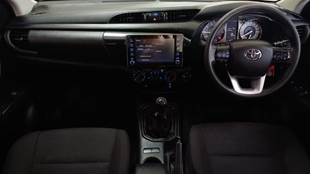 2023-Toyota-Hilux-24-GD-6-Raider-4x4-Single-Cab_5