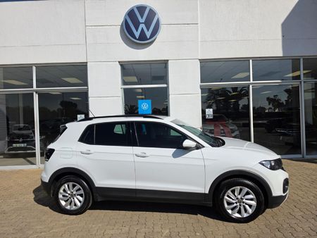 2023-Volkswagen-T-Cross-10-TSI-Comfortline-Auto_0