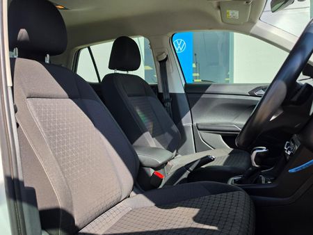 2023-Volkswagen-T-Cross-10-TSI-Comfortline-Auto_10