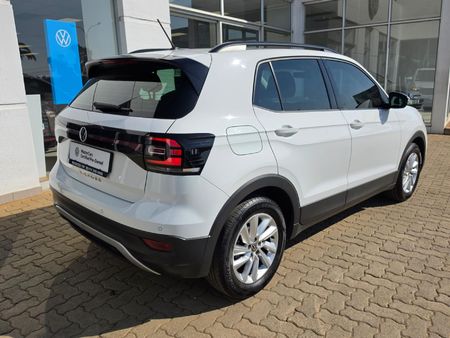 2023-Volkswagen-T-Cross-10-TSI-Comfortline-Auto_2