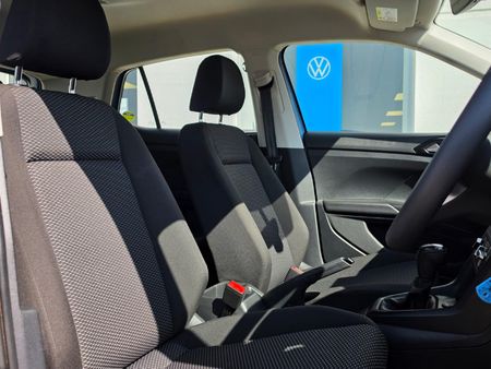 2025-Volkswagen-T-Cross-10-TSI-Auto_11