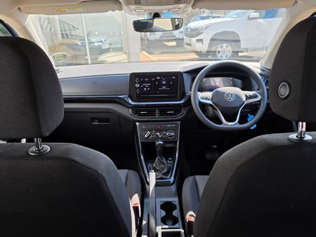 2025-Volkswagen-T-Cross-10-TSI-Auto_13