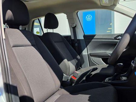 2025-Volkswagen-T-Cross-10-TSI-Auto_10