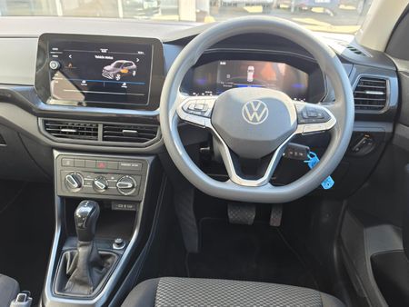 2025-Volkswagen-T-Cross-10-TSI-Auto_13