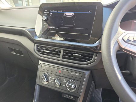 2025-Volkswagen-T-Cross-10-TSI-Auto_15