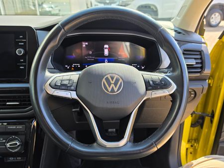 2025-Volkswagen-T-Cross-10-TSI-Life-Auto_13