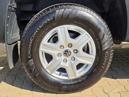2025-Volkswagen-Amarok-20-TDI-125kW-Life-Auto-Double-Cab_10