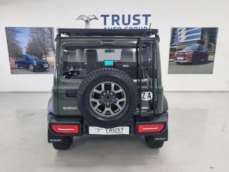 2021-Suzuki-Jimny-15-GLX-Auto_11