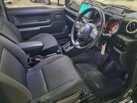 2021-Suzuki-Jimny-15-GLX-Auto_6