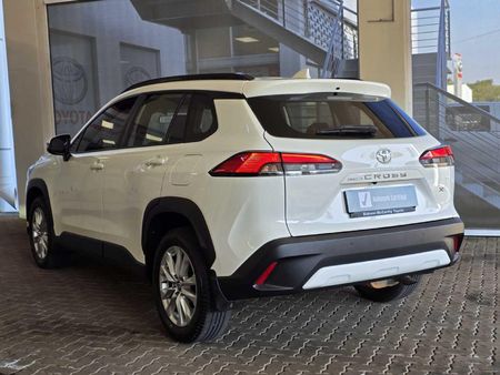 2022-Toyota-Corolla-Cross-18-XS_10