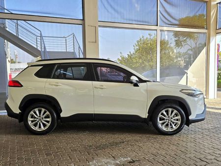 2022-Toyota-Corolla-Cross-18-XS_2