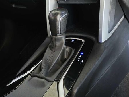 2022-Toyota-Corolla-Cross-18-XS_5