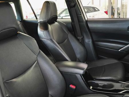 2022-Toyota-Corolla-Cross-18-XS_7