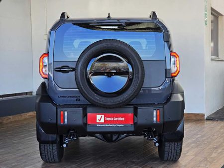 2026-Toyota-Land-Cruiser-FJ-27-VX-Auto_10