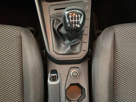 2026-Volkswagen-Polo-10-TSI_9