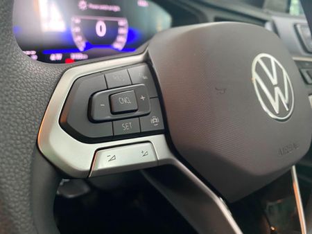 2026-Volkswagen-Polo-10-TSI_11