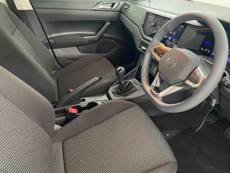 2026-Volkswagen-Polo-10-TSI_18
