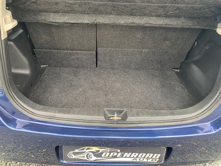 2007-Daihatsu-Sirion-13i-Sport_18