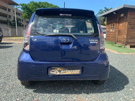 2007-Daihatsu-Sirion-13i-Sport_3