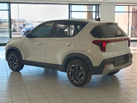 2026-Kia-Sonet-15-LX_6