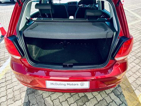 2025-Volkswagen-Polo-Vivo-14-Life_10