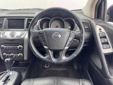 2010-Nissan-Murano-Auto_8