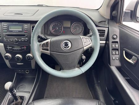 2013-SsangYong-Korando-2-20-CRD_8