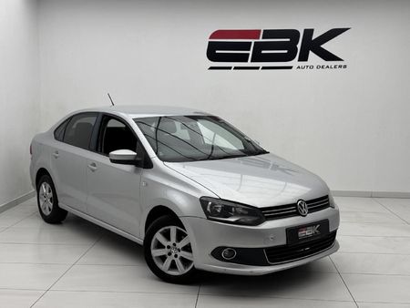 2011-Volkswagen-Polo-16-Comfortline-5-dr_0