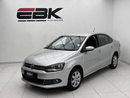 2011-Volkswagen-Polo-16-Comfortline-5-dr_2