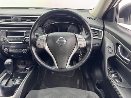 2016-Nissan-X-Trail-25-SE-4x4-Auto_8