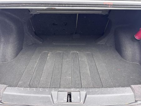 2013-Geely-Emgrand-EC7-18-Lux_12