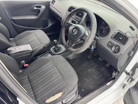 2017-Volkswagen-Polo-GP-12-TSI-Trendline-66kW_14