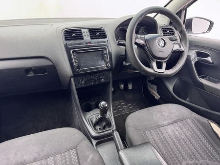 2017-Volkswagen-Polo-GP-12-TSI-Trendline-66kW_7