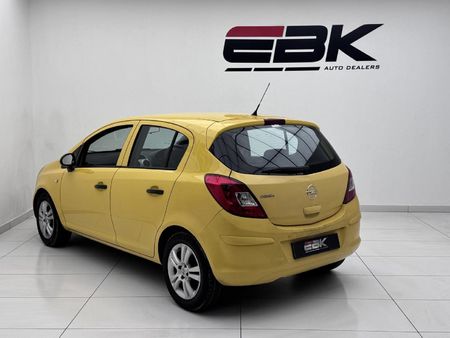 2010-Opel-Corsa-14-Essentia-5-dr_3