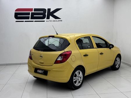 2010-Opel-Corsa-14-Essentia-5-dr_5