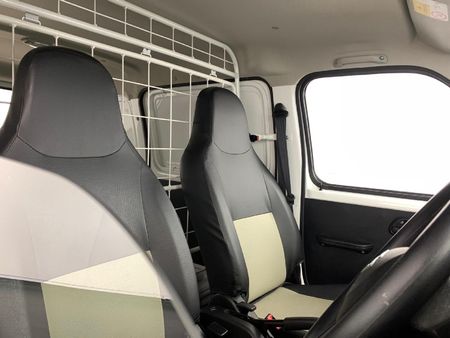 2025-Suzuki-Eeco-12-Panel-Van_10