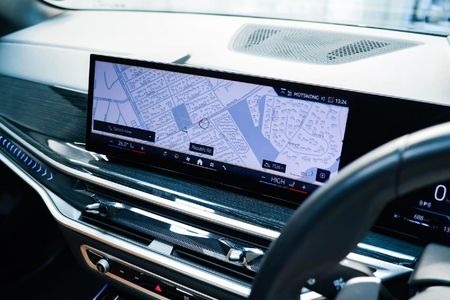 2025-BMW-X5-xDrive30d-M-Sport_12