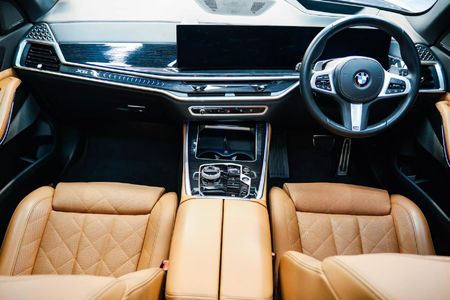 2025-BMW-X5-xDrive30d-M-Sport_15
