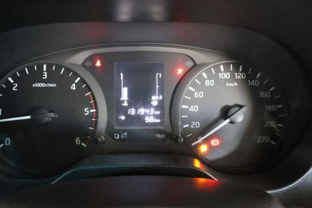 2022-Nissan-Navara-25-DDTi-XE-Single-Cab_9