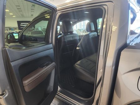 2024-Volkswagen-Amarok-30-TDI-V6-184kW-4Motion-Panamericana-Auto-Double_23