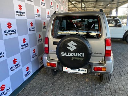 2018-Suzuki-Jimny-13_5