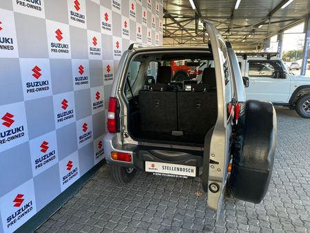 2018-Suzuki-Jimny-13_6