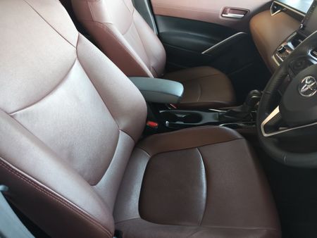 2023-Toyota-Corolla-Cross-18-XR-Hybrid_7