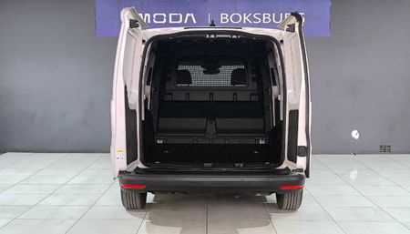 2026-Volkswagen-Caddy-Maxi-Cargo-20TDI-75kW-Panel-Van_6