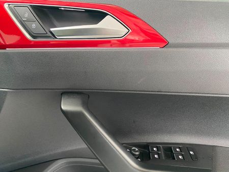 2026-Volkswagen-Polo-20-GTI-Auto-147kW_15