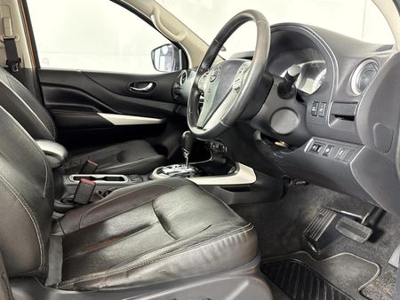 2017-Nissan-Navara-23D-LE-4x4-Auto-Double-Cab_9
