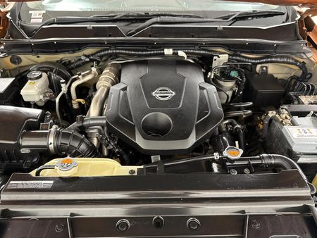 2017-Nissan-Navara-23D-LE-4x4-Auto-Double-Cab_14